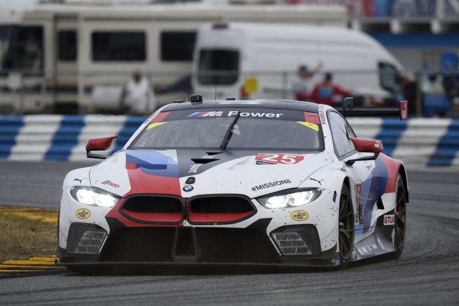  BMW M8 GTE 2018 года  (фото 17 из 43)